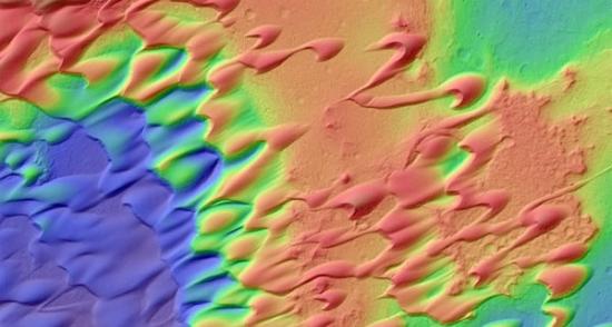 火星尼里-帕特拉(Nili Patera)火山壮观的“移动沙丘”