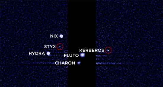 冥王星两颗最小卫星被正式命名：“斯蒂克斯”和“瑟伯勒斯”