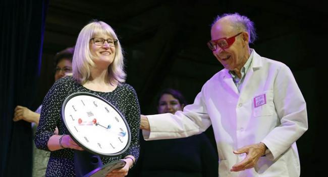 第26届“搞笑诺贝尔奖”颁奖仪式在美国哈佛大学举行