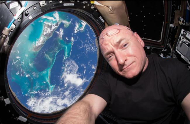 美国宇航员斯科特•凯利(Scott Kelly)在太空的逗留时间达到216天