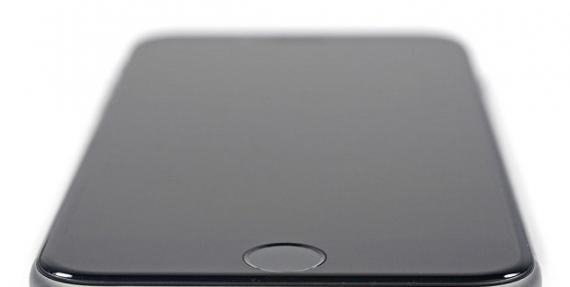 消息指苹果与Intelligent Energy合作，于下一代iPhone上采用氢电池，图为iPhone 6。