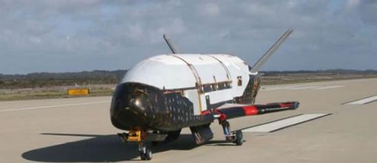 2010年3月30日，商用航空公司Astrotech位于美国佛罗里达州泰特斯维尔的设施，美国空军的X-37B轨道测试飞行器。17日，X-37B在结束22个月的太