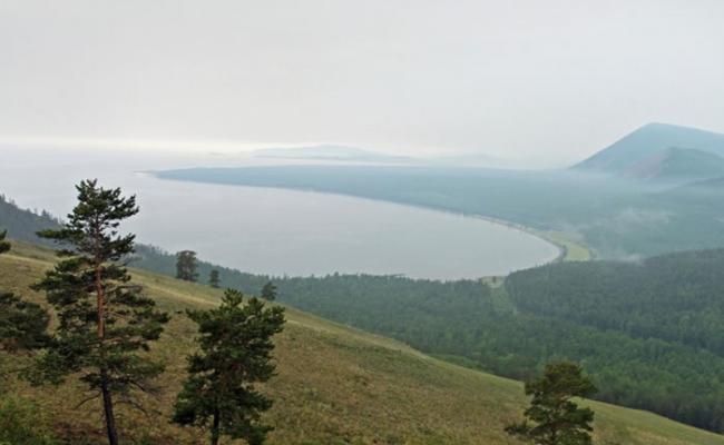 贝加尔湖堪称是全球最古老的淡水湖。