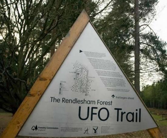 自上世纪80年代出现“UFO目击事件”，蓝道申森林成为UFO爱好者的旅游胜地。