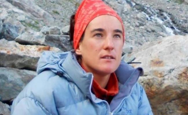 法国女登山家Elisabeth Revol去年在巴基斯坦遇险 一年后成功登上喜马拉雅山洛子峰
