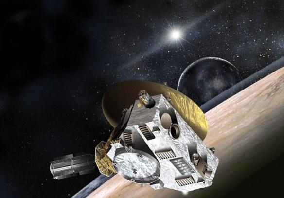 “新地平线”号探测器抵达冥王星的时间为2015年7月15日，探测器的发射时间为2006年1月，这艘飞船已经在空间中飞行了近9年时间