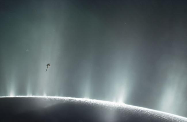 卡西尼号飞船在土星的卫星土卫二上检测到热液作用