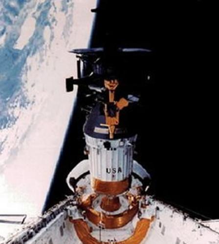 航天飞机占用太多资源导致八、九十年代的深空探索低谷，图为航天飞机发射伽利略号木星探测器。