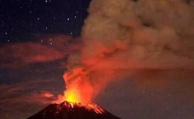 网传波波卡特佩特火山的喷发情况。