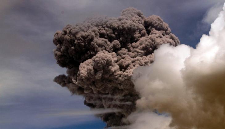 科托帕希火山喷出的火山灰高达5公里