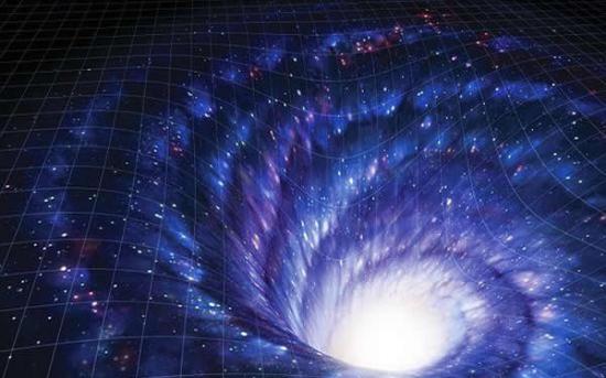 通往遥远时空的通道？最新研究显示银河系中心或存在超级虫洞，其大小和稳定性将足以允许一艘飞船从中穿过。虫洞是理论物理学中认为连接遥远的两个宇宙时空区域的通道
