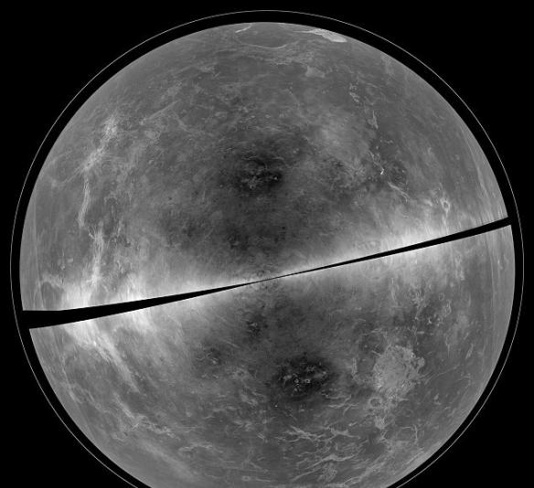 2012年获取的金星高分辨率雷达图像，是阿雷西博天文台与绿岸望远镜的合作结晶，揭示了山脉、陨坑和火山等金星地貌。当时，阿雷西博天文台发出的雷达信号穿过地球和火星