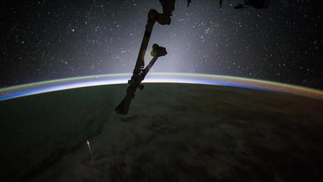 龙飞船回来了 SpaceX“二手火箭”成功往返国际空间站两趟