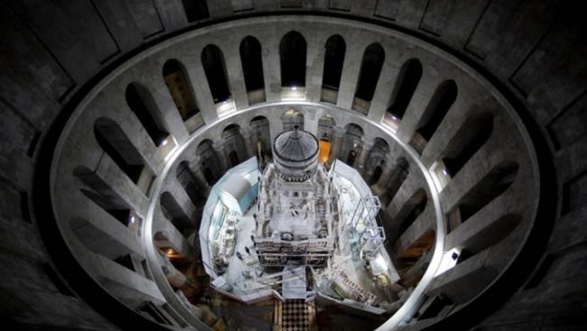 国立雅典理工大学负责圣墓教堂修复工程。