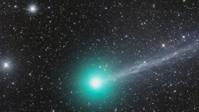 2011年12月，“洛夫乔伊”彗星掠过澳洲上空。