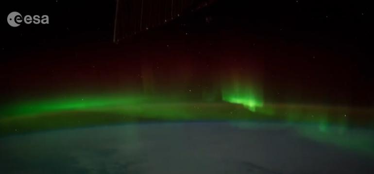 德国宇航员在国际空间站拍摄的地球北极光