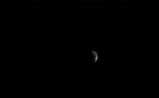 地形地貌相机拍摄的地球图像（2013年12月25日02时15分摄）。