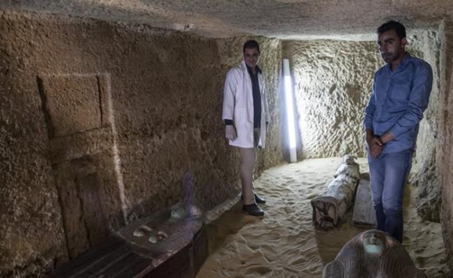 埃及吉萨平原发现逾4500年墓穴 埋葬古代两大人物