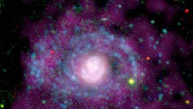 天文学家对遥远星系NGC4625的十五个外界区域的一氧化碳（这是一种明亮的示踪气体）的观测结果进行了分析