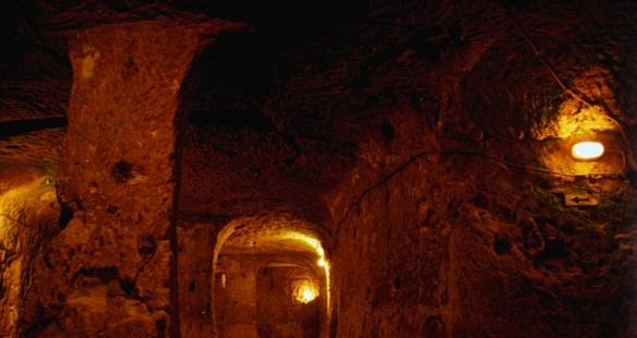 土耳其发现5000年前巨大“地下城” 可容纳2万人