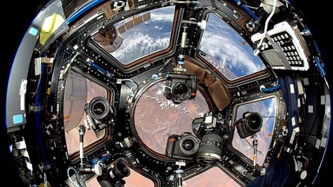 俄罗斯宇航员阿尔捷米耶夫化身导游“飞越”国际空间站（ISS）每个角落
