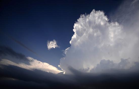 美国德克萨斯州上空出现超大胞风暴