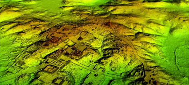 称为「光达」（LiDAR）的雷射科技能以数位方式移除森林树冠层，暴露出底下的古老遗迹，显示提卡尔等马雅城市比以地面为基础的研究所预估的更大。 COURTESY