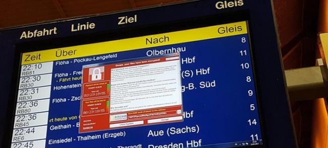 德国一处火车站的电脑看板也遭勒索病毒绑架。