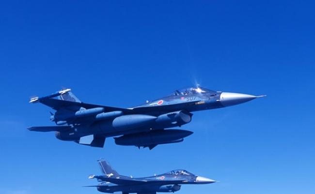 日本F-2战机或是“日版战斧”的发射平台。