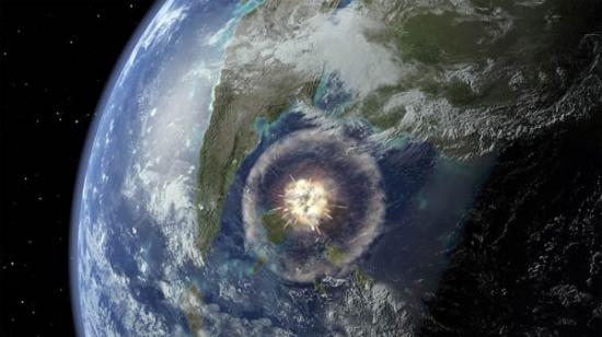 这张电脑影像描绘出大约6600万年前，一颗小行星撞击今日墨西哥犹加敦半岛的情形。 ILLUSTRATION BY JOE TUCCIARONE, SCIENCE