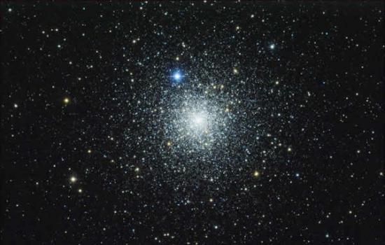 球状星团NGC 6752
