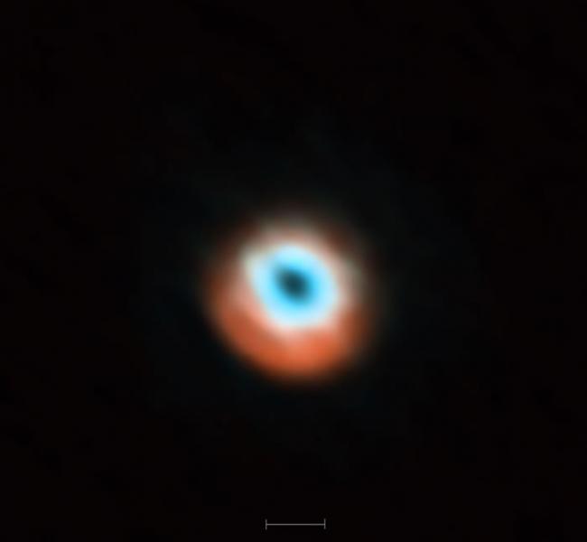 ALMA射电望远镜对年轻恒星HD 135344B进行观测：数倍木星质量的行星正在形成