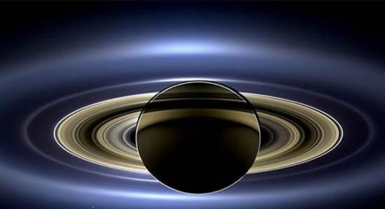 美国国家航空航天局公布“卡西尼号”太空飞船拍摄到的土星高清照