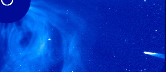 图为ISON彗星开始进入“太阳与日光层探测器”(SOHO)视场。