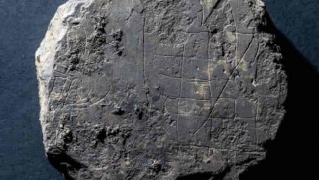 考古学家发现1000年前的极其罕见的斯堪的纳维亚桌上游戏棋盘