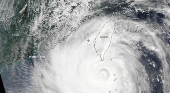 卫星照片直观展示超级台风“天兔”