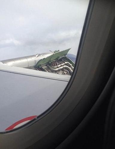一架英国航空客机起飞后引擎意外冒烟起火