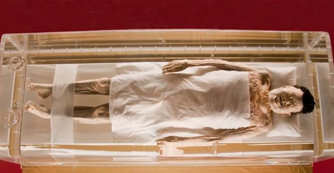 湖南长沙2200多年前马王堆汉墓“辛追夫人”是世界上保存最好的湿尸