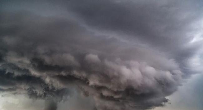 美国职业龙卷风猎人在科罗拉多州一小时就成功追到14场龙卷风