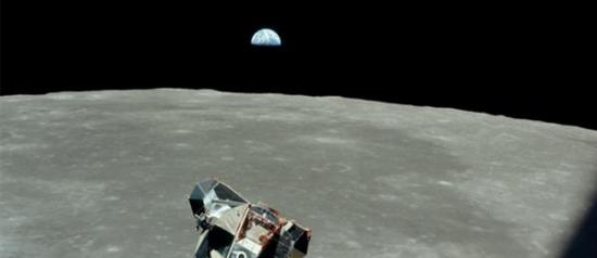 阿波罗11号拍摄的极其珍贵月球彩色照片