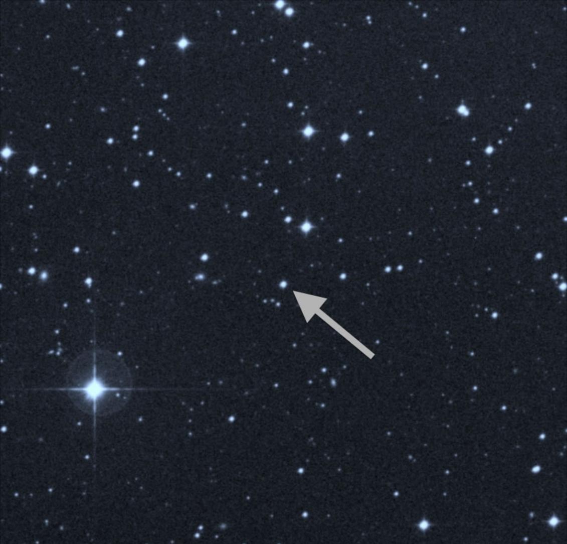 照片显示的是一颗最古老恒星（箭头指示处）。这颗恒星编号SMSS J031300.36-670839.3，距离地球大约6000光年。