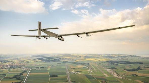 “太阳能脉冲2号”飞机将于明年3月首次环绕全球飞行