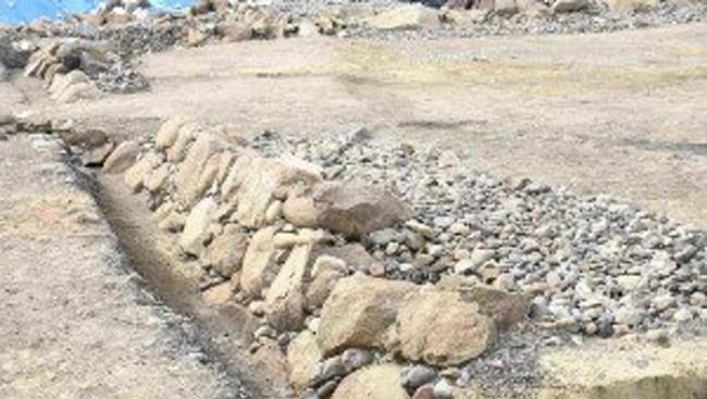 德川家康筑建的骏府城遗址内出土的石墙遗迹。