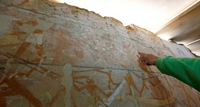 考古学家团队发现4400年前埃及第五王朝时期高级女祭司海特佩特古墓