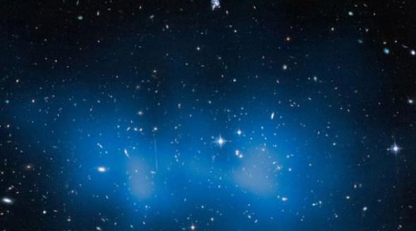 哈勃望远镜发现“胖子”（El Gordo）星系群ACT-CL J0102-4915