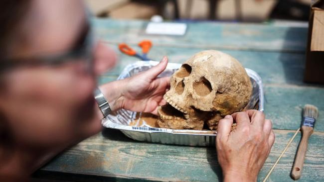 美国考古学家在以色列发现首个歌利亚后裔非利士人墓地