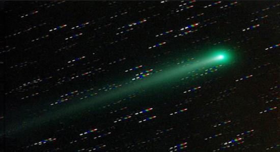 11月10日在加州奥伯里拍摄到的ISON彗星