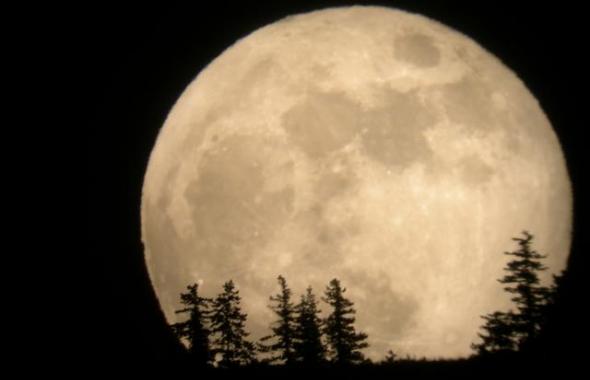 科学家称，将激光Logo发射到月球表面仍然存在诸多工程学挑战。