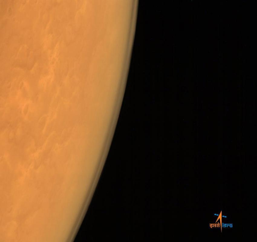 印度“曼加里安”号探测器传回第二张照片：火星的大气层