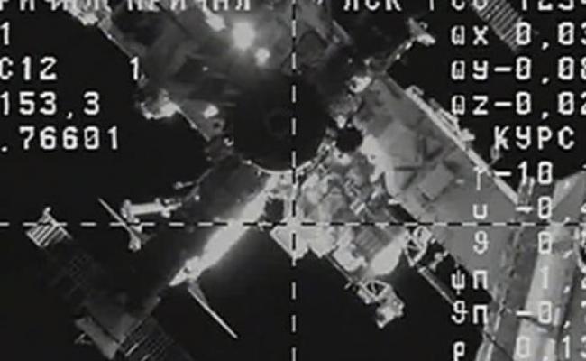 Progress-63成功接驳国际太空站。